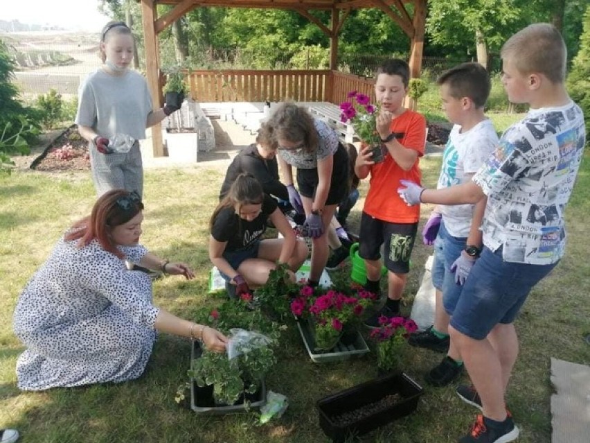 Mikrogranty gminy Ładzice w Zespole Szkolno-Przedszkolnym w Stobiecku Szlacheckim [ZDJĘCIA]