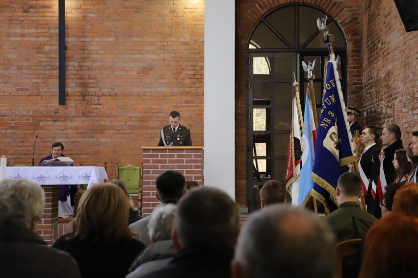 Obchody 82. rocznicy zbrodni katyńskiej. 13.04.2022 Zdjęcia