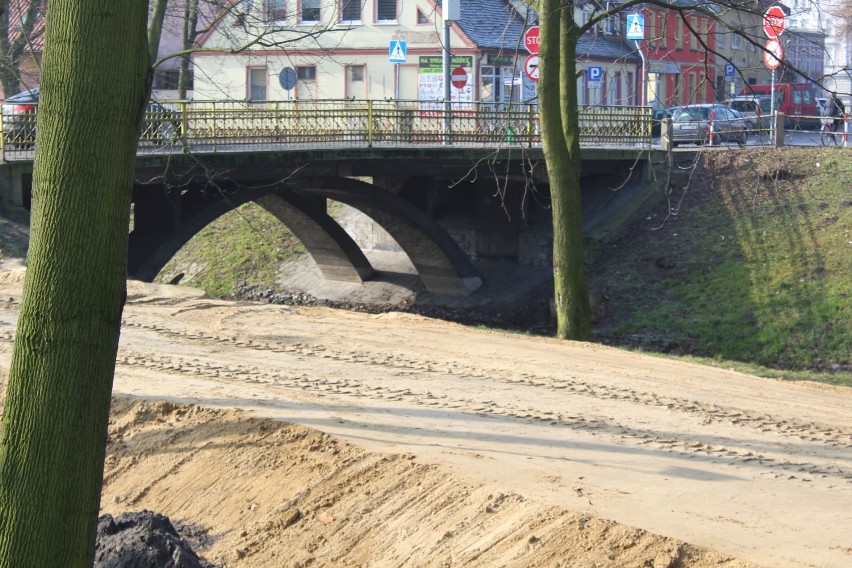 Kościański bulwar w obiektywie. Prace idą do przodu ZDJĘCIA