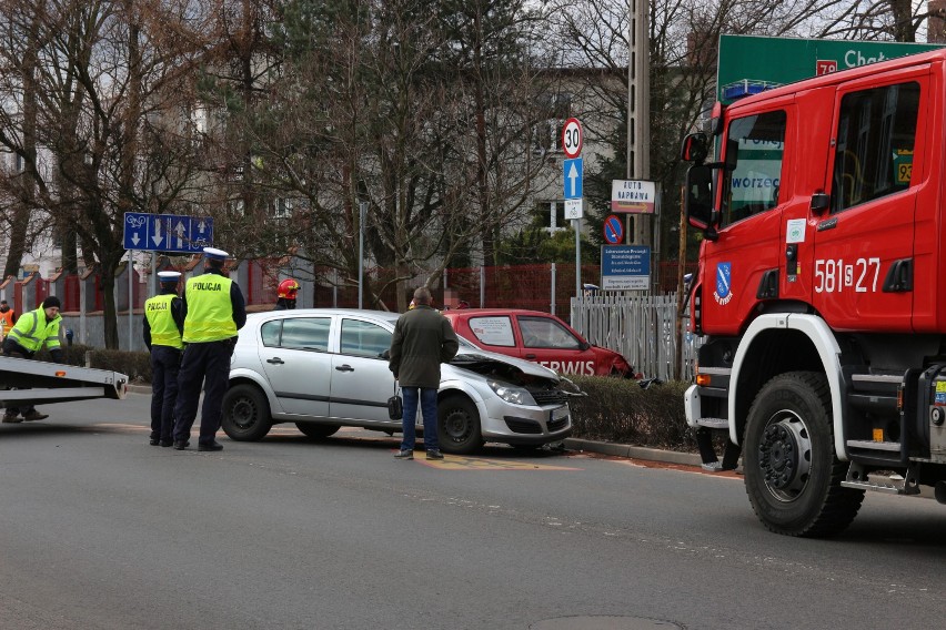 Wypadek na Wodzisławskiej w Rybniku. Duże utrudnienia w ruchu