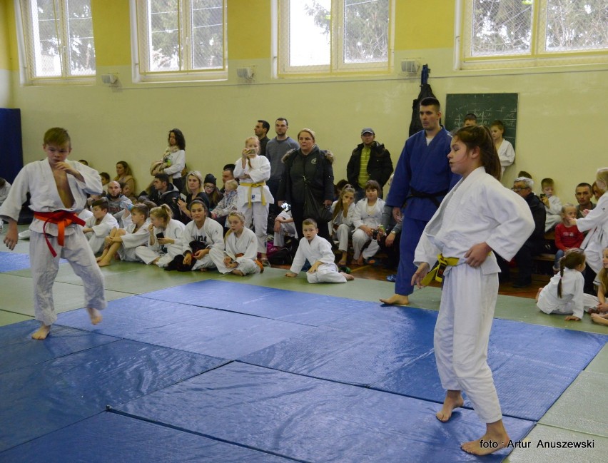 VI Mikołajkowy Turniej w judo [ZDJĘCIA]