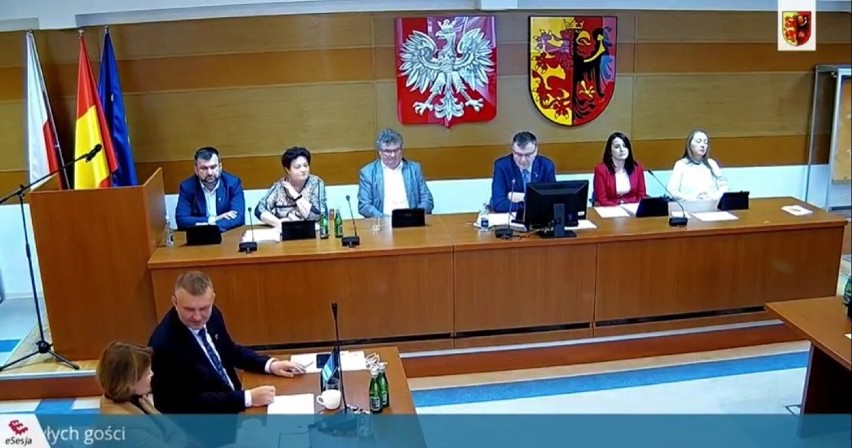 Gorąco wokół kardiochirurgii w sieradzkim szpitalu. Jest stanowisko Rady Powiatu Sieradzkiego FOTO