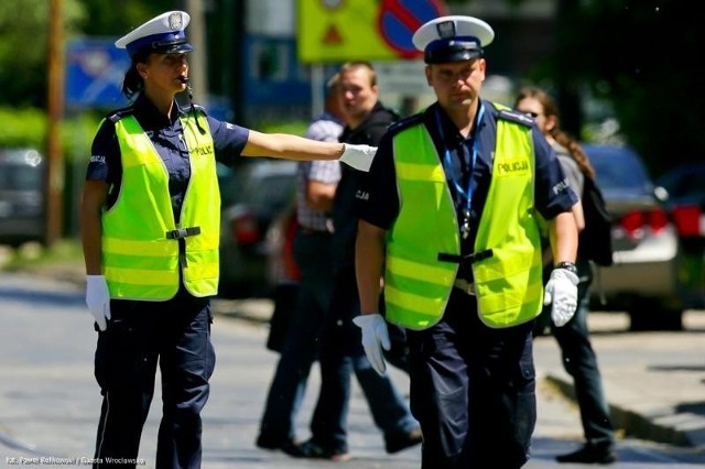 We Wrocławiu policjanci walczyli o tytuł Najlepszego Funkcjonariusza Ruchu Drogowego 2013