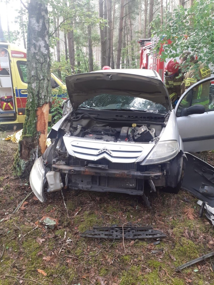 Tragiczny wypadek pod Nowym Tomyślem. Nie żyje kierowca, zginął na miejscu! 