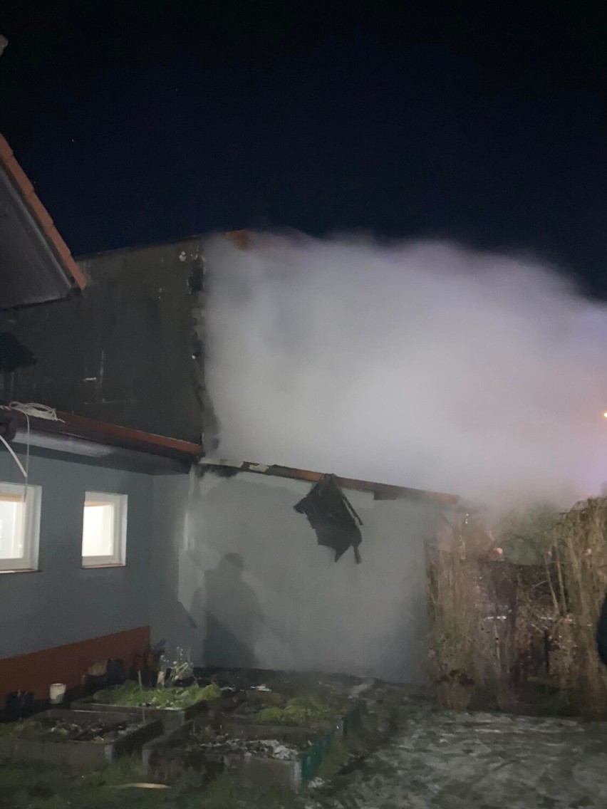 Pożar altany w Bielsku pod Międzychodem (20.01.2022).