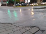 Zobaczcie to! Najprawdopodobniej to beton oblepiał samochody w Wałbrzychu