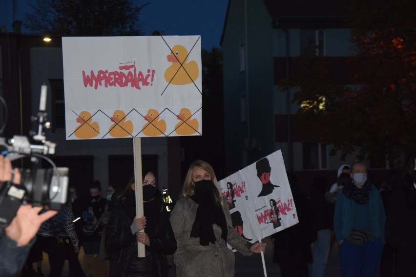 28.10.2020 - protest kobiet w Słubicach. Przyszły setki osób