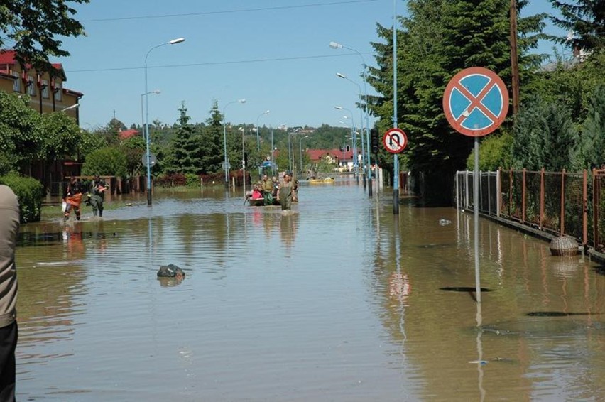 Powódź sprzed dekady na zdjęciach mieszkańców Jasła [FOTO]