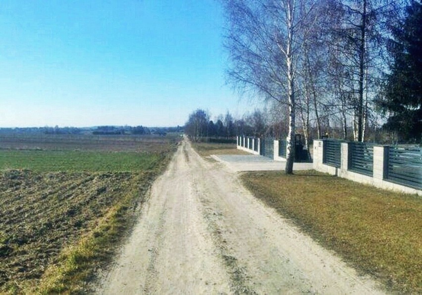 Powiat lubelski. Drogi szutrowe w Palikijach i Maszkach zmienią się w asfaltowe. Wręcz wołają o remont! Zobacz, jak teraz wyglądają