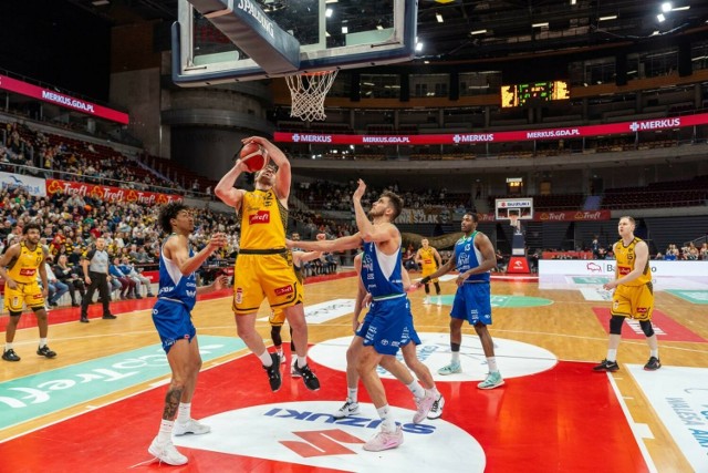 Spotkanie Trefla Sopot z Anwilem Włocławek nie rozczarowało i było godne meczu dwóch najlepszych ekip Orlen Basket Ligi