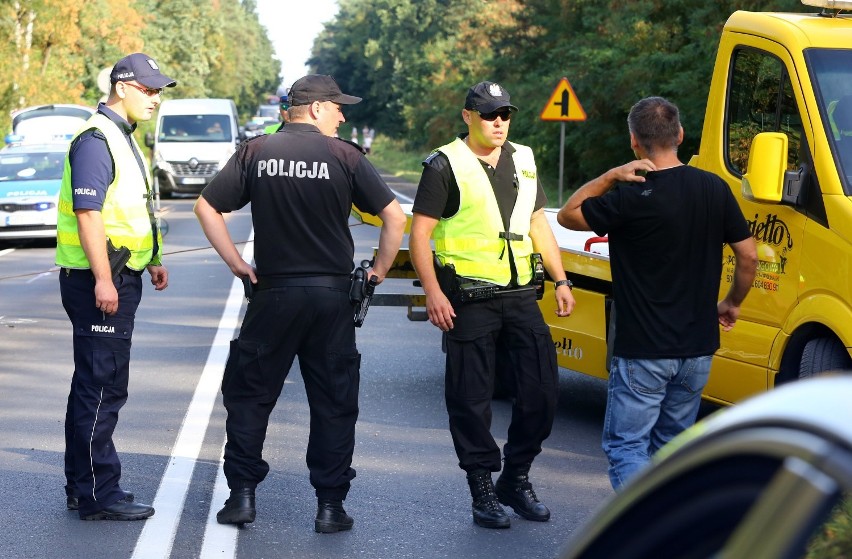 Dwa wypadki na DK 12 zakorkowały drogę w obu kierunkach. Pod...