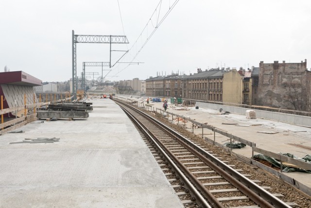 Trwa budowa estakad kolejowych w centrum Krakowa od ul. Kopernika do ul. Miodowej.