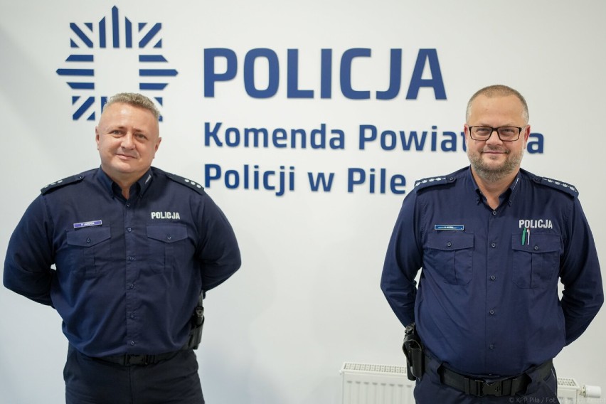 Kom. Paweł Jaruga i asp. szt. Andrzej Kozieł uratowali ludzkie życie przez telefon. Policjanci z Piły wykazali się spokojem i opanowaniem