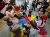 Dzień Pluszowego Misia w Miejsko-Powiatowej Bibliotece w Kwidzynie. Zobaczcie, co działo się podczas tego wyjątkowego dnia! [ZDJĘCIA]