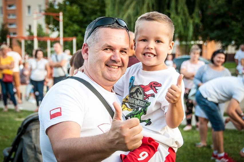 Festyn na zakończenie lata w Łęcznej. Zabawa w pianie i kino pod chmurką. Zobaczcie zdjęcia!