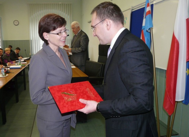 Agnieszka Ignasiak, radna nie podała w oświadczeniu czy majątek jest wspólny czy odrębny. Grzegorz Chudzik, inżynier miasta nie wpisał ile wziął kredytu.