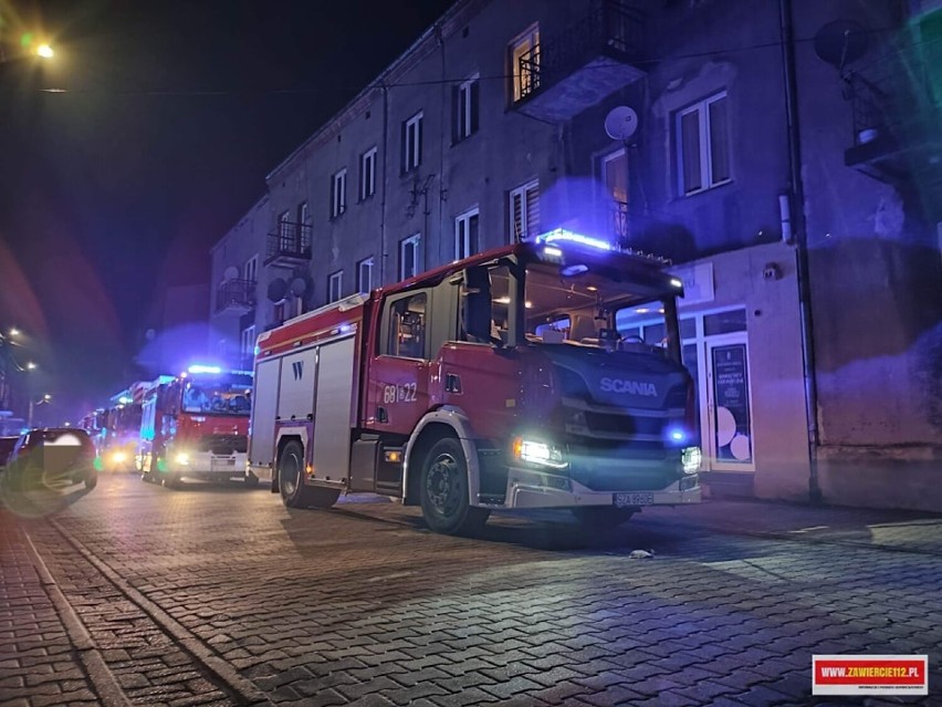 Pożar w Zawierciu. Do zdarzenia doszło w budynku przy ul. Marszałkowskiej