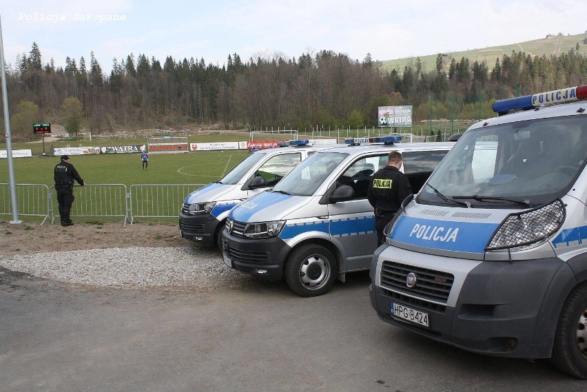 Podhale. Policjanci ćwiczyli jak radzić sobie z kibolami [ZDJĘCIA]