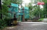Wałbrzych: Renowacja bramy parkowej w Książu (ZDJĘCIA)