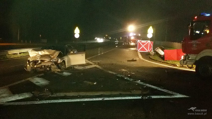 Wypadek w Bąkowie na DK81 [wiślanka]. Dwie osoby nie żyją