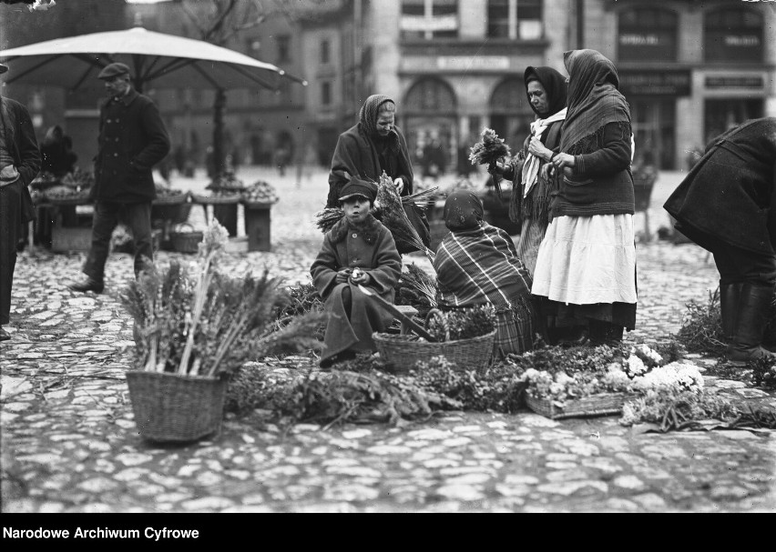 Wielkanocne tradycje na starych fotografiach Narodowego Archiwum Cyfrowego. Zobacz wyjątkowe ZDJĘCIA sprzed lat