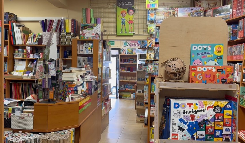 "Certyfikat dla małych księgarni” . Z programu skorzystała wieluńska księgarnia Globus