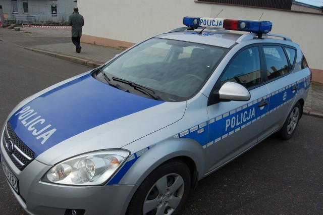 Ugodził nożem konkubenta matki. Zatrzymali go policjanci