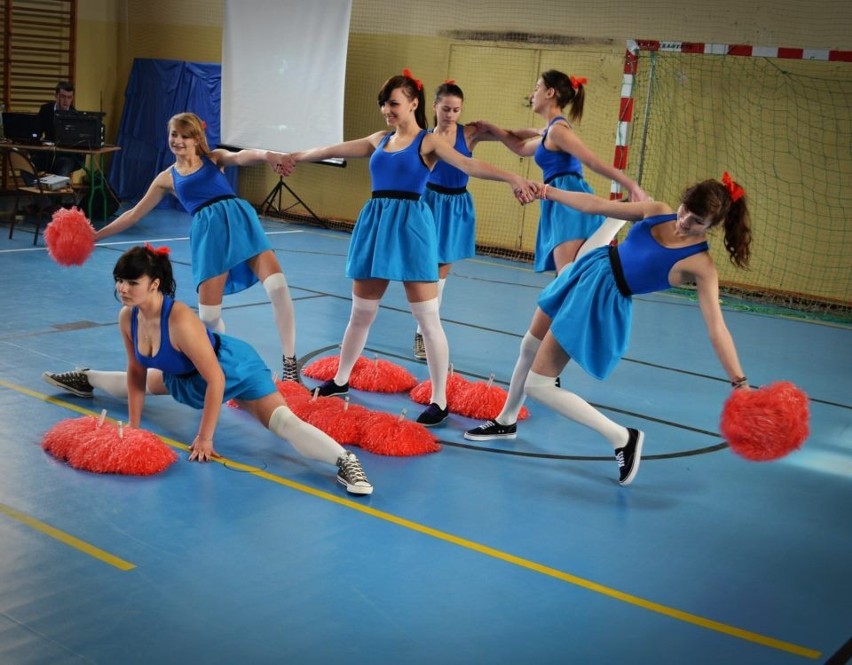 Dzieci z gimnazjów zatańczyły w Długołęce na turnieju aerobiku