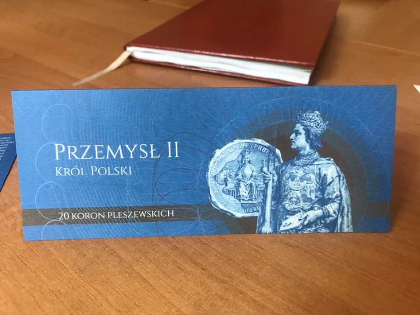 Pleszew doczekał się własnego banknotu. Od 8 czerwca w Spółce Sport Pleszew rusza sprzedaż „20 Koron pleszewskich"