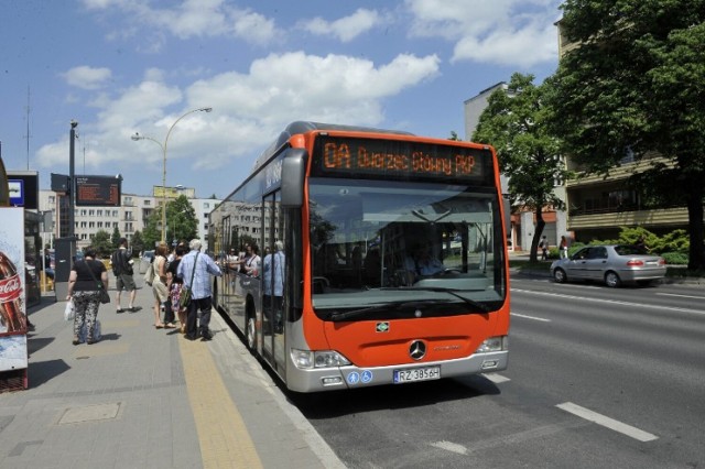 Zamknięcie al. Cieplińskiego – objazdy autobusów w dniach 25 i 26 maja 2023 r.
