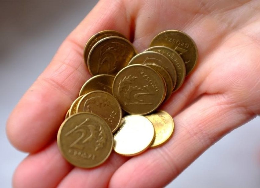 Na kilogram monet o nominale 2 grosze wchodzi ich 469.