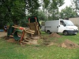 Jaworznianie przysłali nam zdjęcia demontowanego placu zabaw przy przedszkolu w Długoszynie