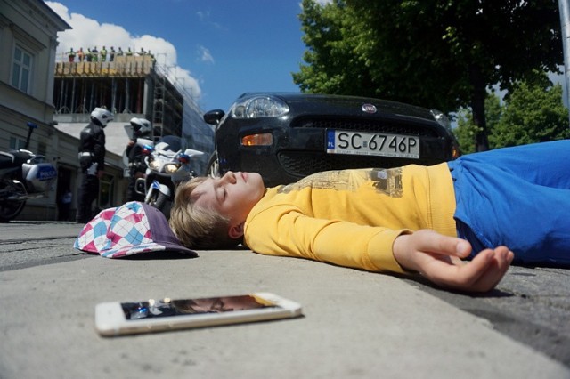 W alei NMP kręcono specjalny klip profilaktyczny Zobacz kolejne zdjęcia. Przesuwaj zdjęcia w prawo - naciśnij strzałkę lub przycisk NASTĘPNE