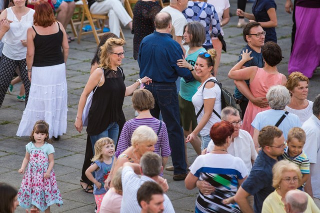 Piknik Ochocian 2018. Potańcówka, sąsiedzka wymiana, koncerty i warsztaty [ZA DARMO]