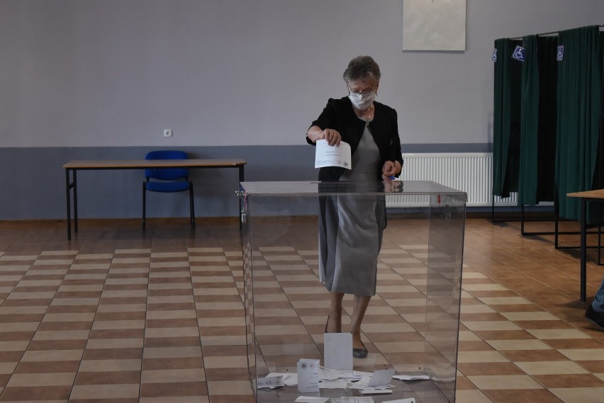 Mieszkańcy gminy Dobrzyca głosują w wyborach prezydenckich