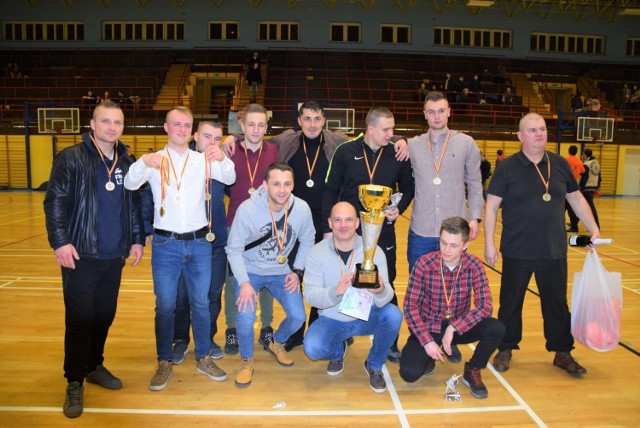 Puchar dla Computecu - XXI Świebodziński Turniej Halowej Piłki Nożnej zakończony!