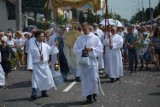 Boże Ciało 2019 w Bełchatowie. Procesja z parafii pw. Narodzenia NMP przeszła ulicami miasta [ZDJĘCIA]