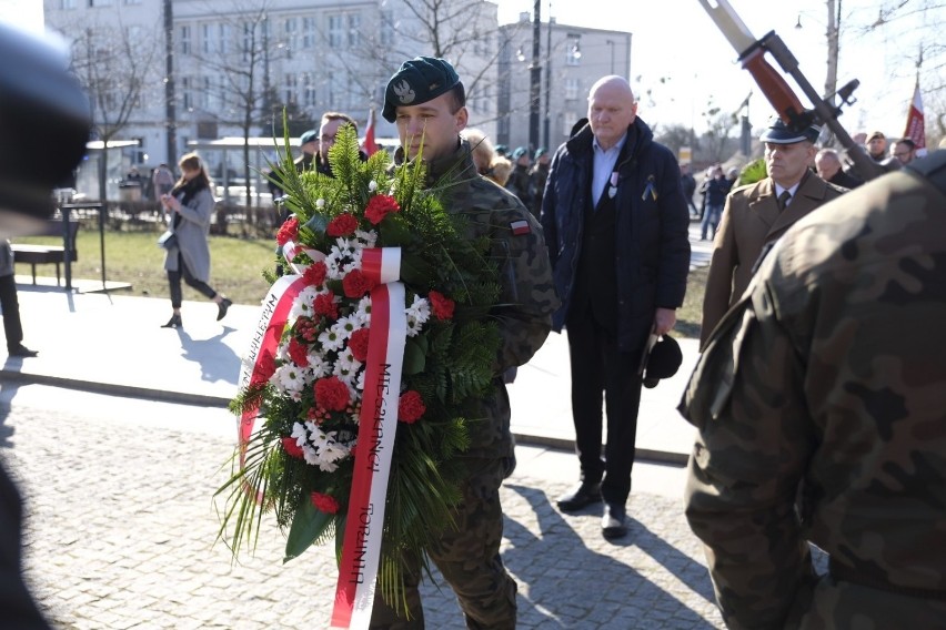 Narodowy Dzień Pamięci Żołnierzy Wyklętych w Toruniu. Tak oddano im hołd!