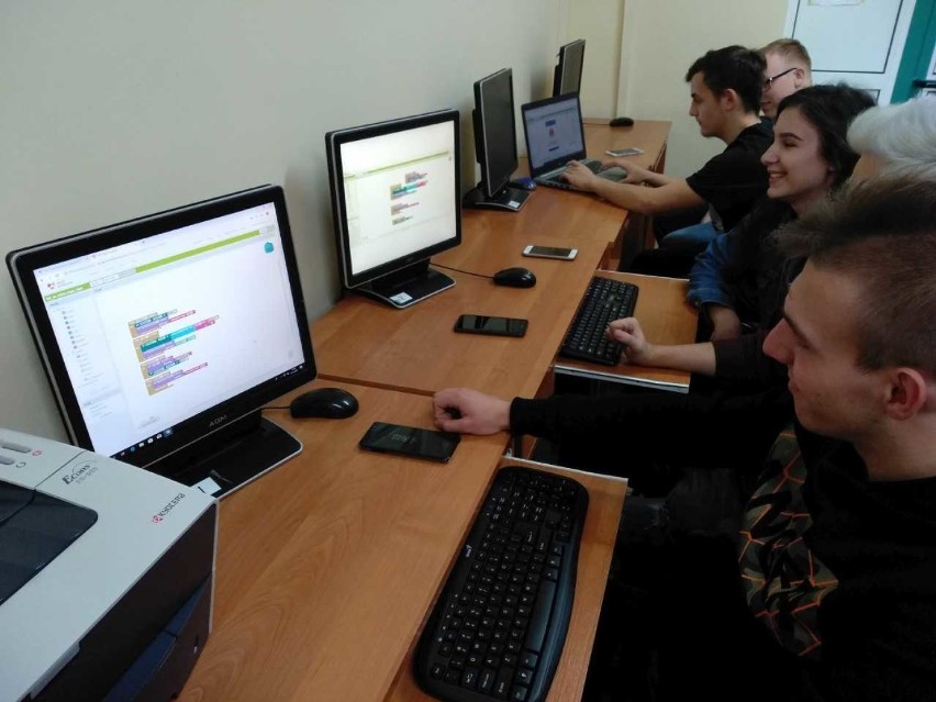 Radomsko: uczniowie „mechanika” przygotowują się do międzynarodowych warsztatów w Grecji [ZDJĘCIA]