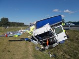 Wypadek na A2. Tir uderzył w samochód obsługi autostrady [ZDJĘCIA]