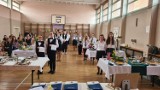 Uczniowie kaliskiego Gastronomika wiedzą jak finezyjnie nakryć wielkanocny stół ZDJĘCIA