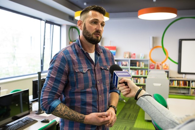 Biblioteka na Mokotowie przykładem dla innych placówek. Jest nowoczesna i kolorowa! [ZDJĘCIA, WIDEO]