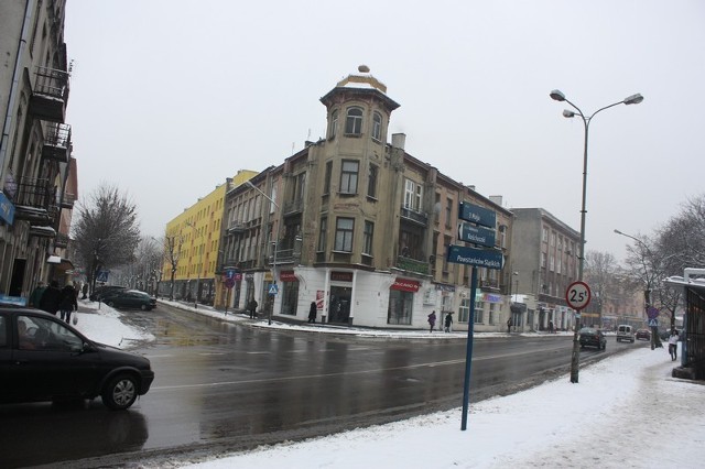 Złoty Róg to obecnie jedno z najbardziej charakterystycznych miejsc w stolicy powiatu zawierciańskiego. Zdecydowanie wyróżnia się w okolicy.