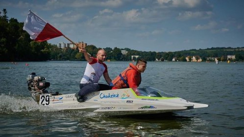 Chodzieżanin Mistrzem Świata! Cezary Strumnik zdobył tytuł Mistrza Świata w motorowodnej klasie OSY-400, w Jedovnicach