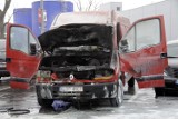 Orkana: Pożar renault na parkingu przed Tesco (ZDJĘCIA)