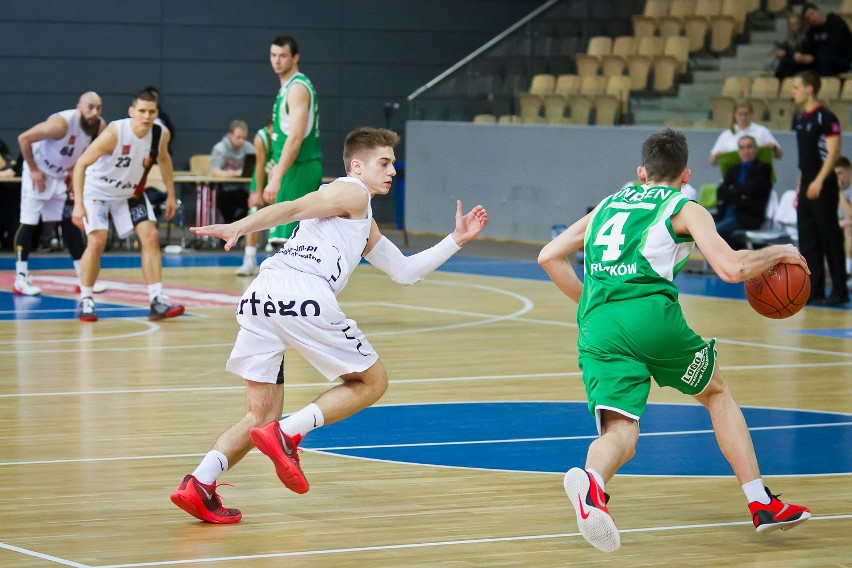 Astoria Bydgoszcz - Znicz Basket Pruszków