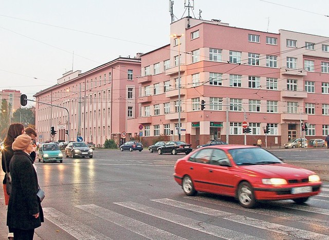 Szpital im. Barlickiego stracił 6 poradni. Dyrekcja szpitala obiecuje, że nie zostaną one zamknięte