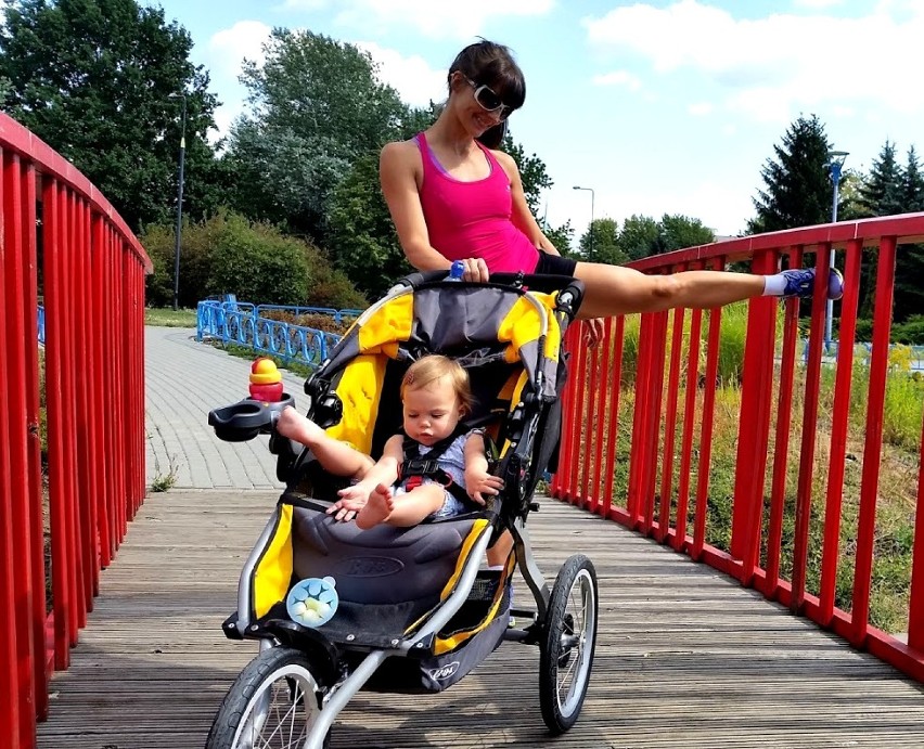 Bieganie z wózkiem. Mając dziecko, też możesz być aktywna!