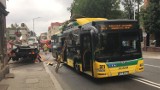 Kolizja autobusu z podnośnikiem koszowym na ulicy Mikołowskiej w Katowicach