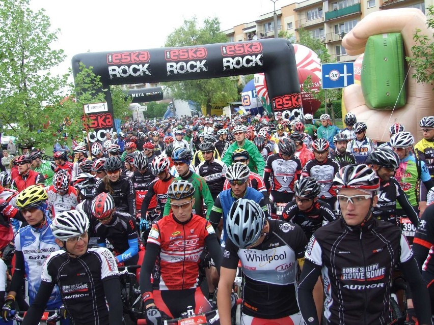 Co roku Bike Maraton ściąga do Wielunia setki cyklistów z...